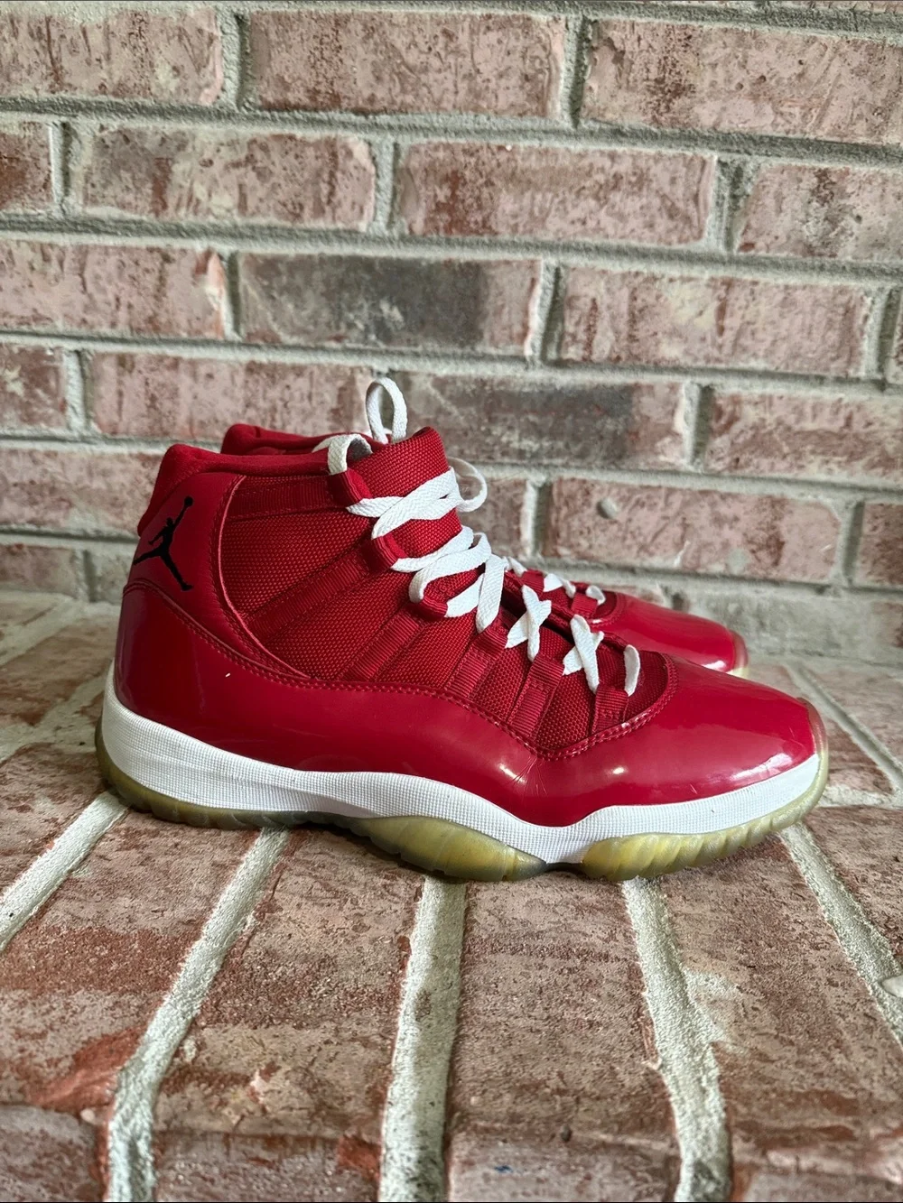 Mens Jordan 11 retro “win like 96” red December 2017 size 9.5